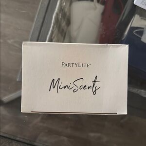 PartyLite MiniScents Cream Box 18 piece of tealights